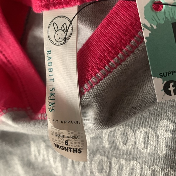 “I’m proof my mommy can’t resist firefighters” onesie - Picture 2 of 3